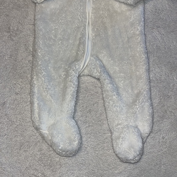 Next baby fuzzy bear suit - Picture 3 of 7